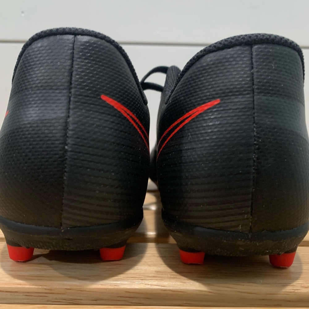 Nike, soccer cleats.  Black and red, like new condition. - Picture 9 of 11